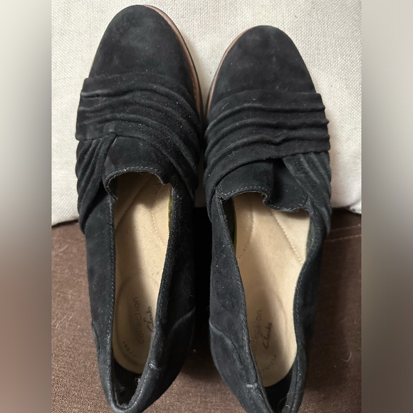 Clark slip ons - Picture 2 of 3